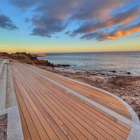 빌라 Luxury Oceanview De Nava With Heated Private Pool *