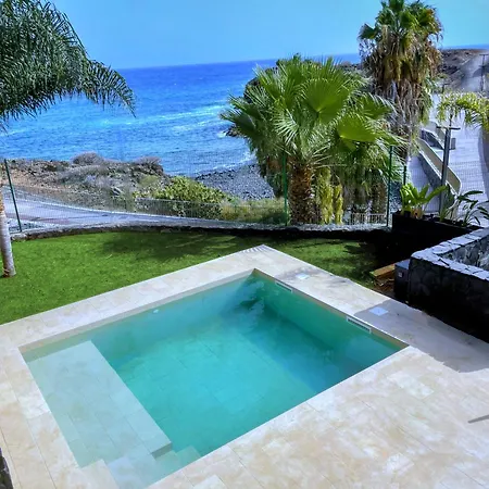 Luxury Oceanview De Nava With Heated Private Pool Вилла *