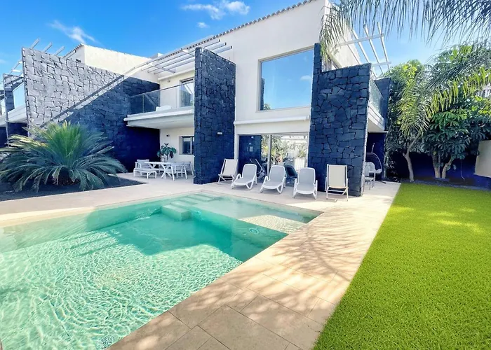 Luxury Oceanview De Nava With Heated Private Pool Willa