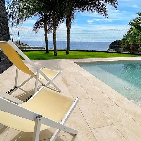 Vila Luxury Oceanview De Nava With Heated Private Pool *