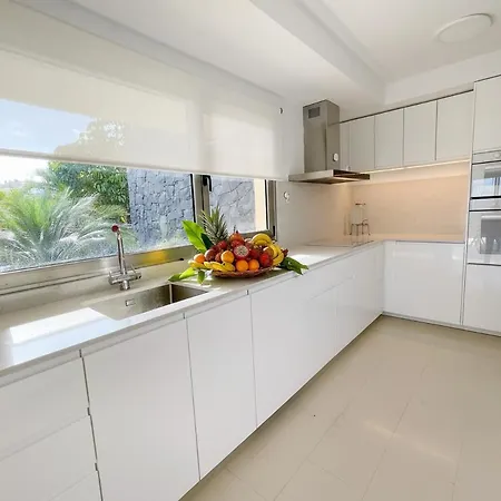 Luxury Oceanview De Nava With Heated Private Pool San Miguel de Abona